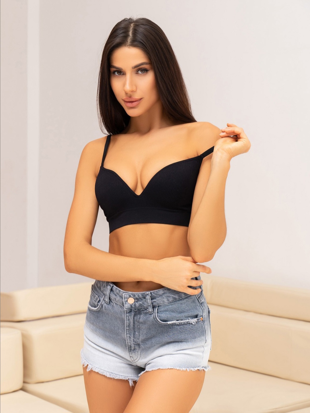 Screenshot_20251211_175237_Chrome Топ-бюст в рубчик #79 - - 1 -