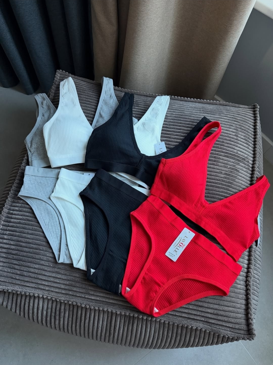 Screenshot_20260128_105932_Instagram Бавовняний набір (топ на застібці + сліпи) #159 - - 1 -