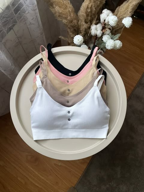 611587724_762509762922664_8261231442488179225_n Базовий топ з гудзиками #187 - - 2 -